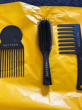 3 piece Black Grooming Tools Set with Versatile Combs